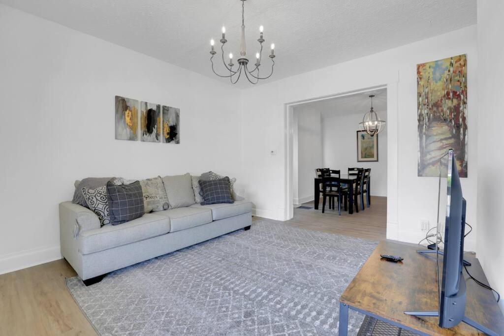 Housepitality - The Madison House - Brand New Villa Columbus Dış mekan fotoğraf